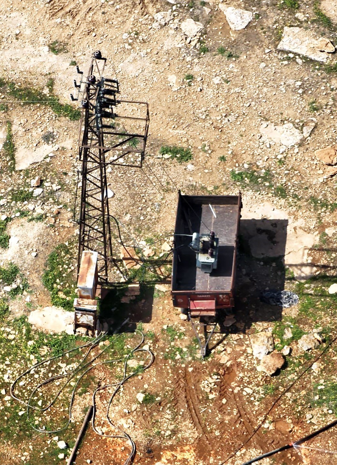 Şanlıurfa’da 900 hanenin enerji ihtiyacını karşılayacak kaçak 9 trafo tespit edildi