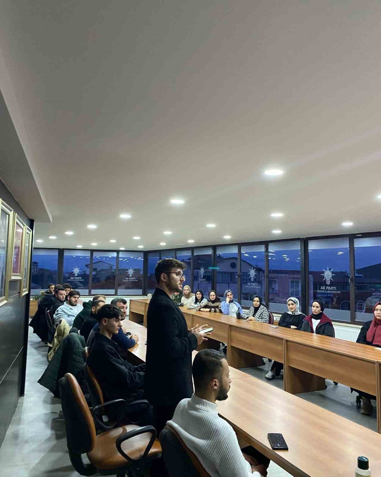 Başkan Yıldırım, gençlerle bir araya geldi