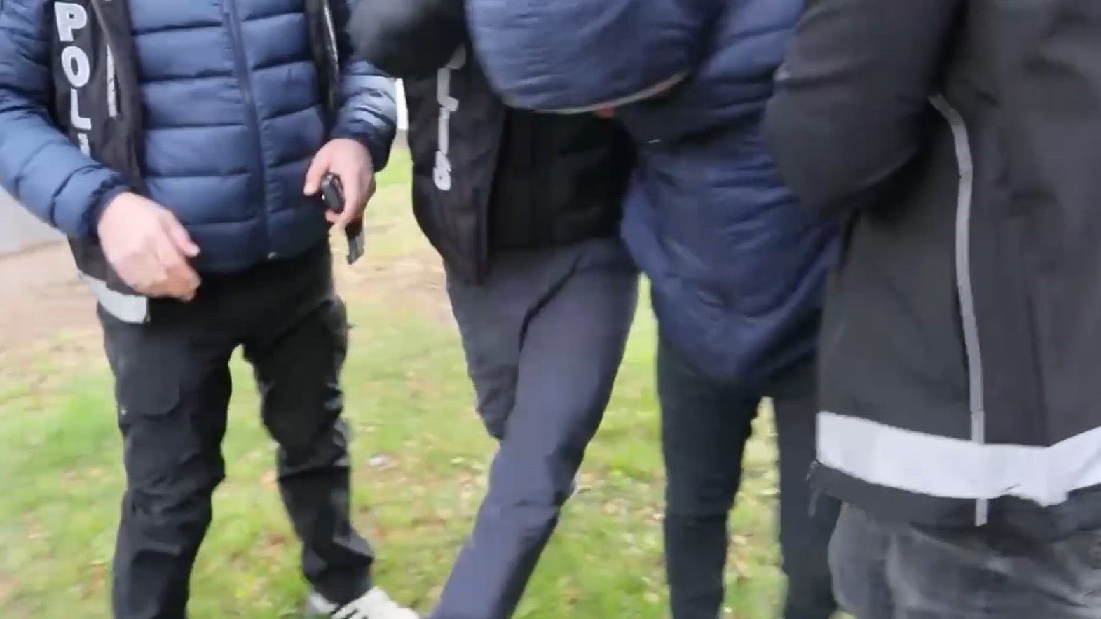 Uyuşturucu tacirleri film sahnelerini aratmayan operasyonla yakalandı