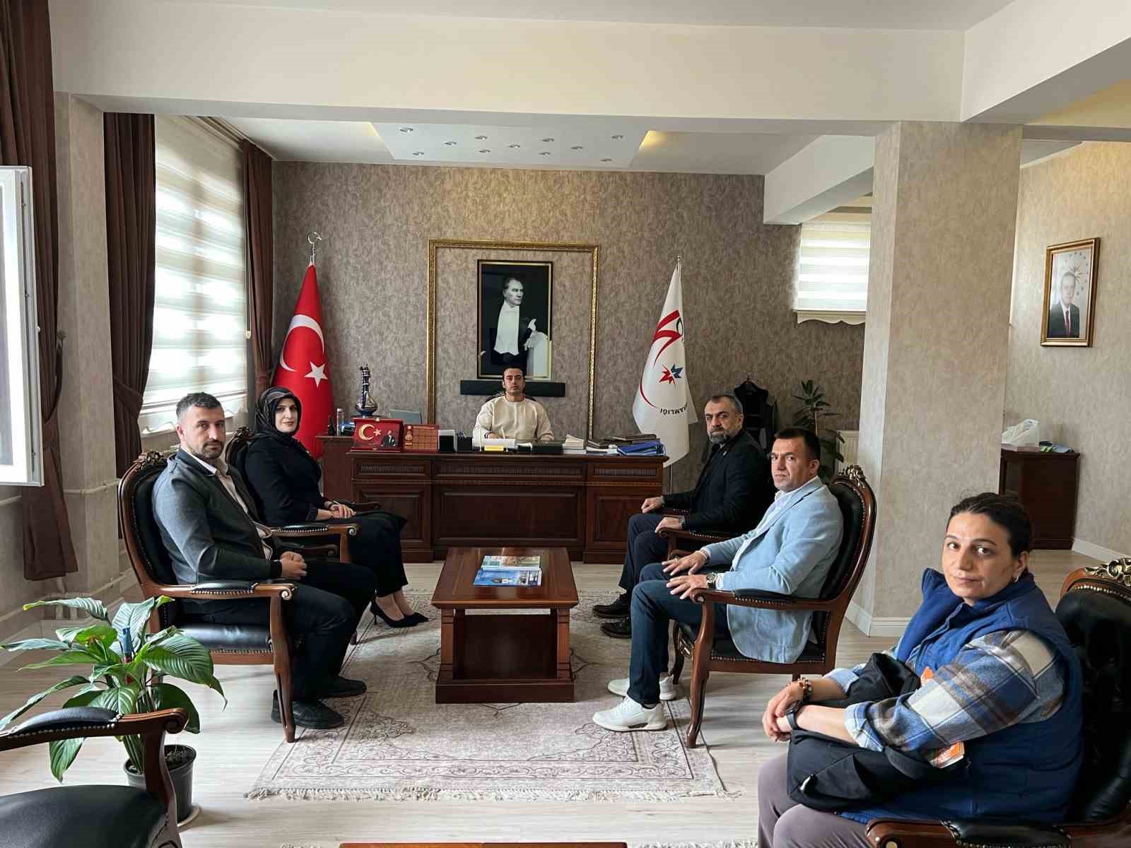 Başkan Akın, Kuluncak ve Hekimhan’da yetiştiricilerle buluştu