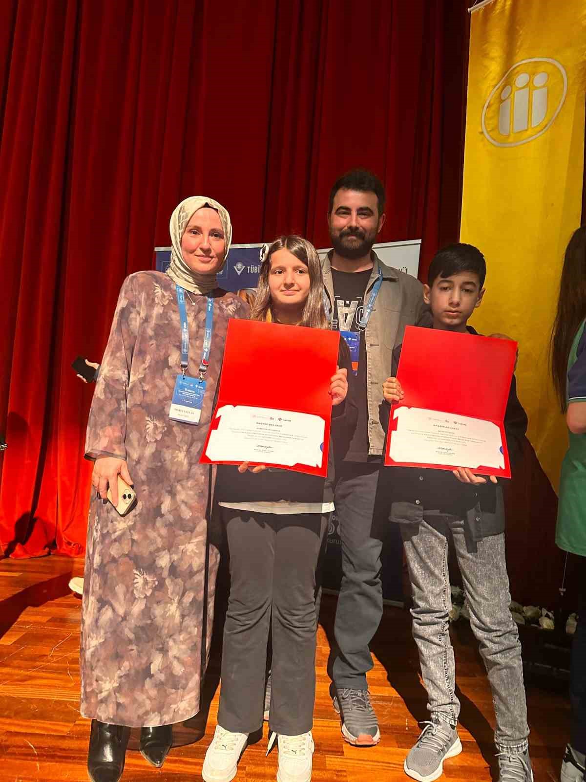 Silvanlı öğrencilerin ’SenseWear: Görme Engelliler İçin Akıllı Giyilebilir Cihaz’ projesi üçüncülük getirdi