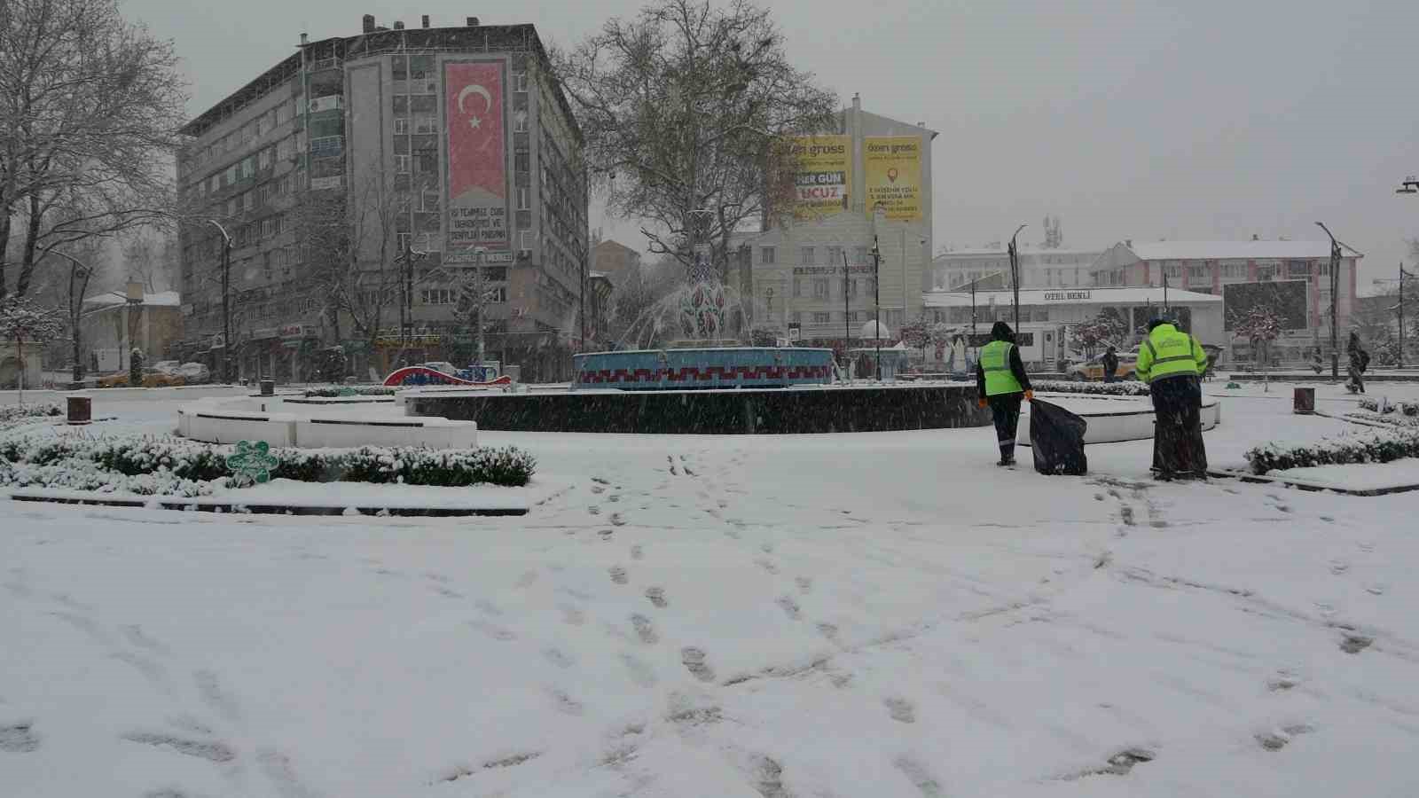Kütahya’da kar sürprizi