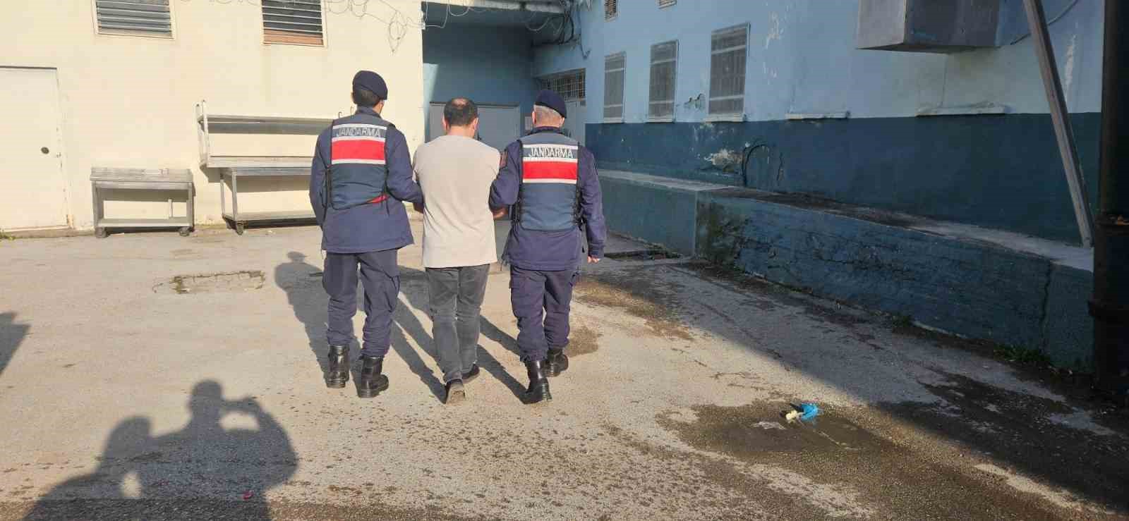 Kastamonu’da aranan 3 hükümlüyü JASAT yakaladı