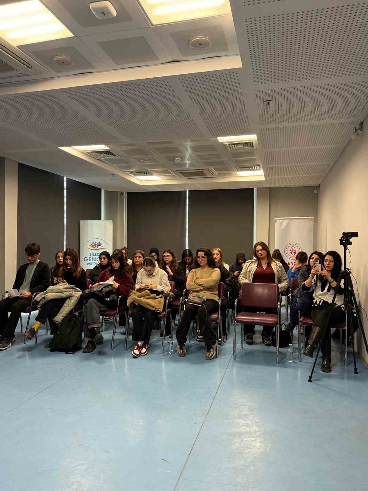 Bilecik&rsquo;te Gen&ccedil;ler Arası K&uuml;lt&uuml;r ve Sanat Yarışmaları coşkuyla devam ediyor
