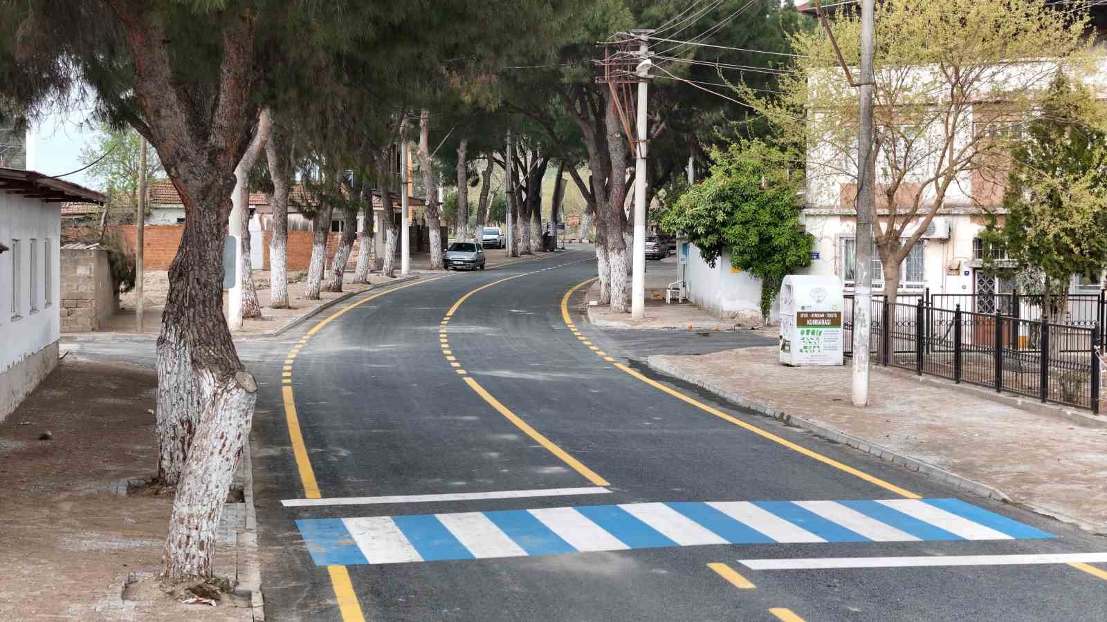 Aydın Büyükşehir, Sultanhisar’da yolları yeniliyor