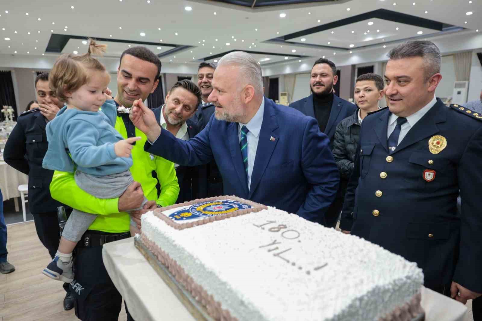 Menemen’de Polis Haftası’na yakışır kutlama