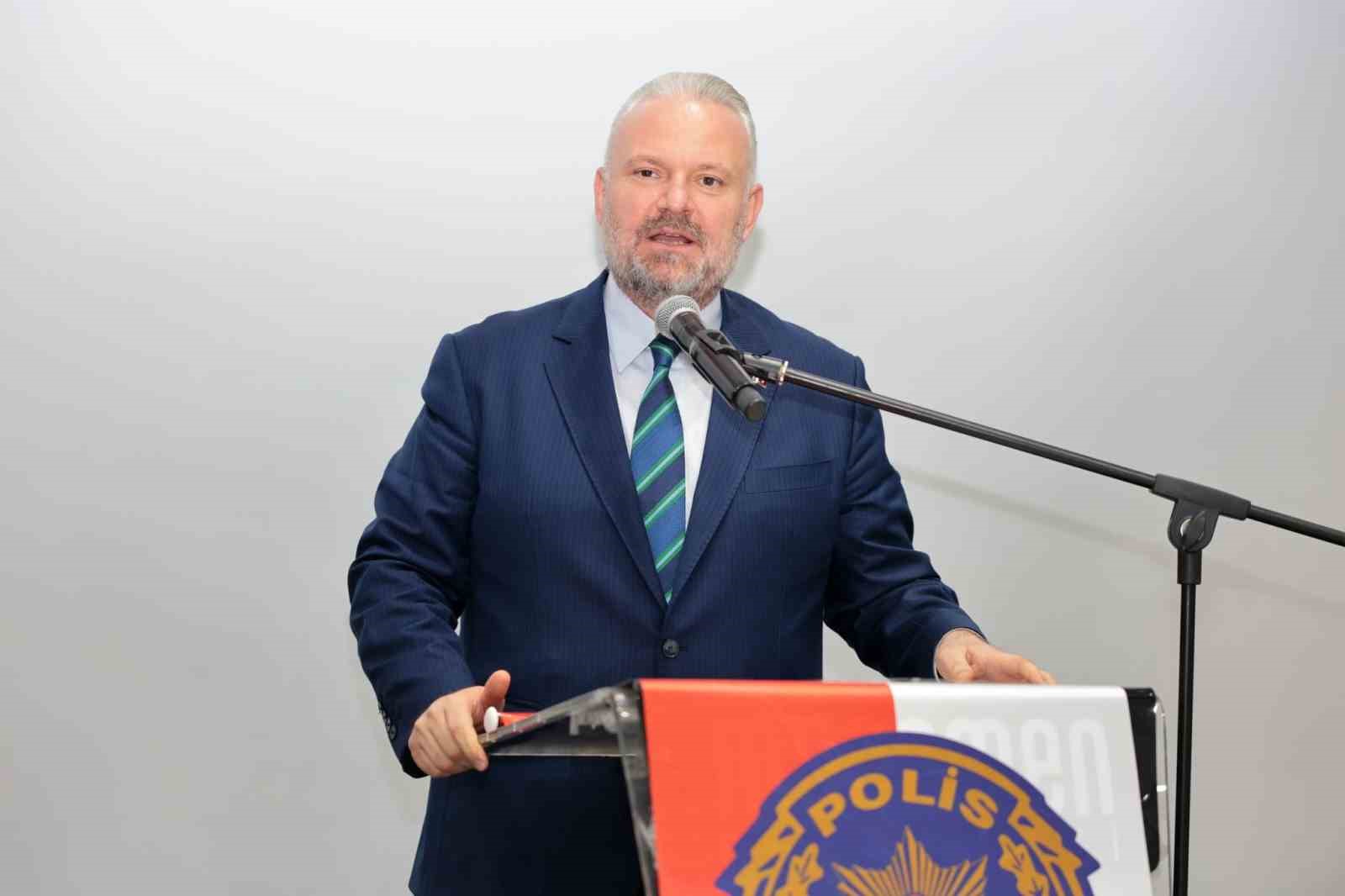 Menemen&rsquo;de Polis Haftası&rsquo;na yakışır kutlama
