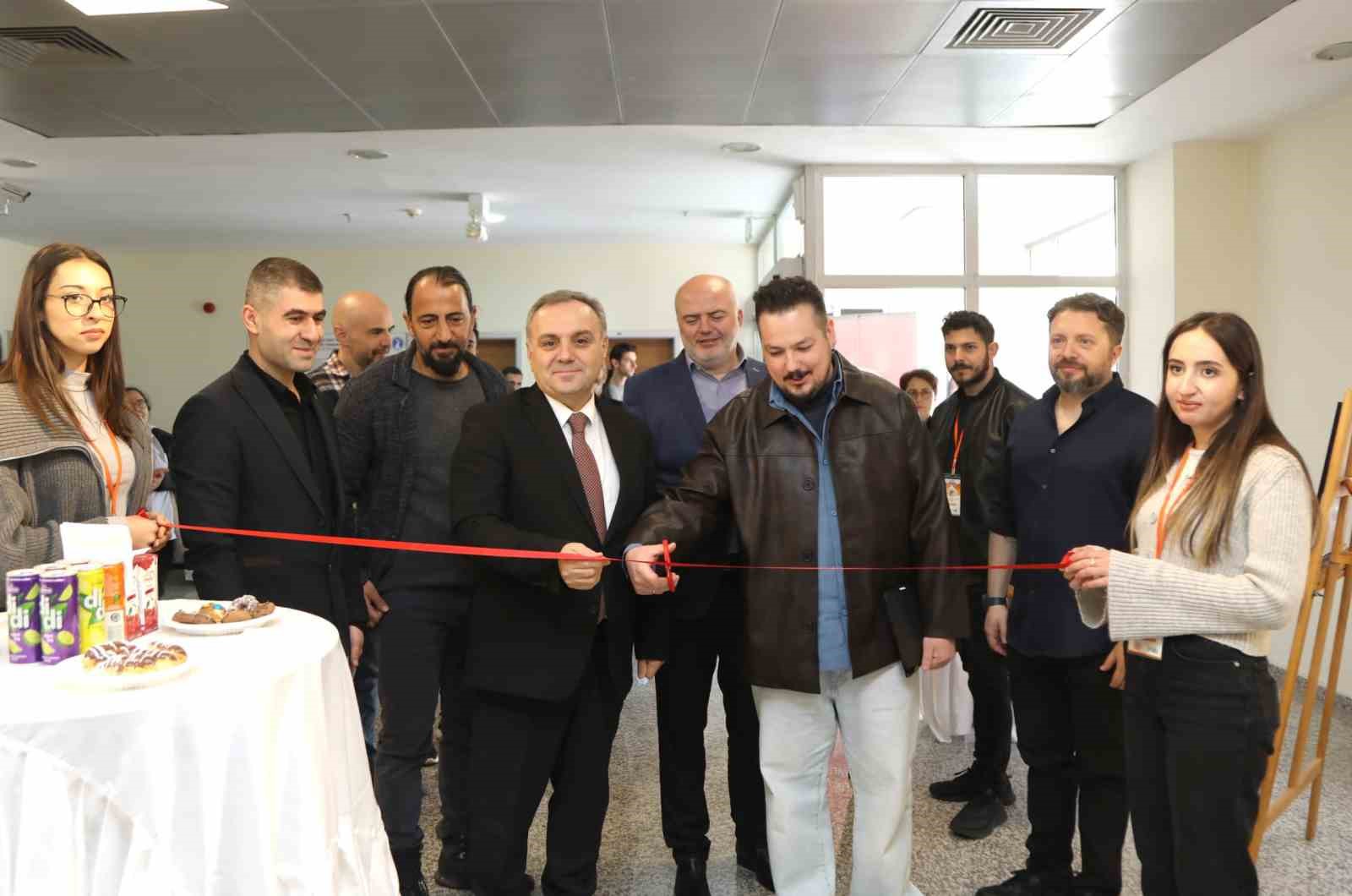 ERÜ’de ’Amfilerden Setlere Yönetmenlik’ paneli düzenlendi