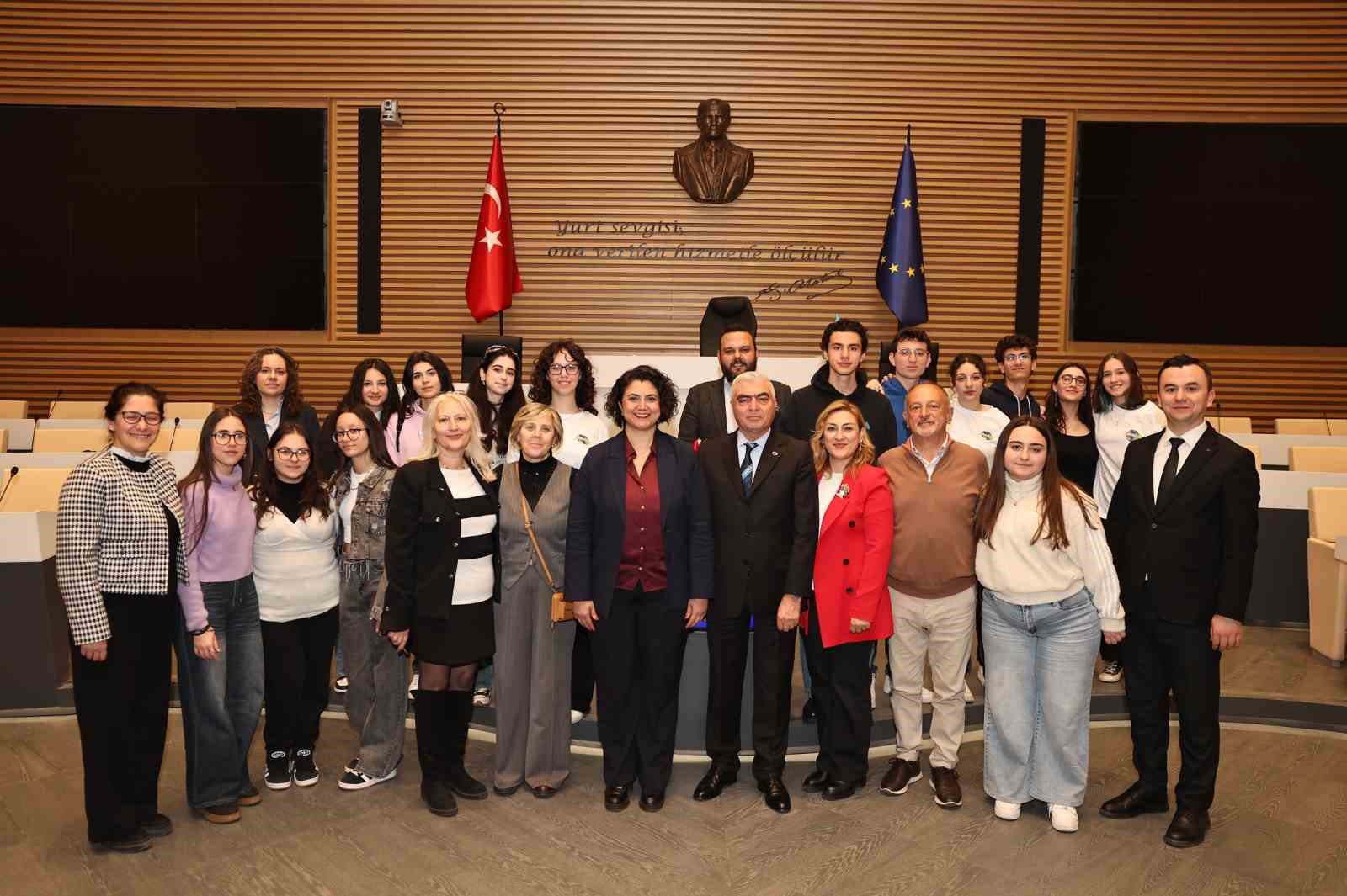 Türk ve İtalyan gençler iklim için buluştu