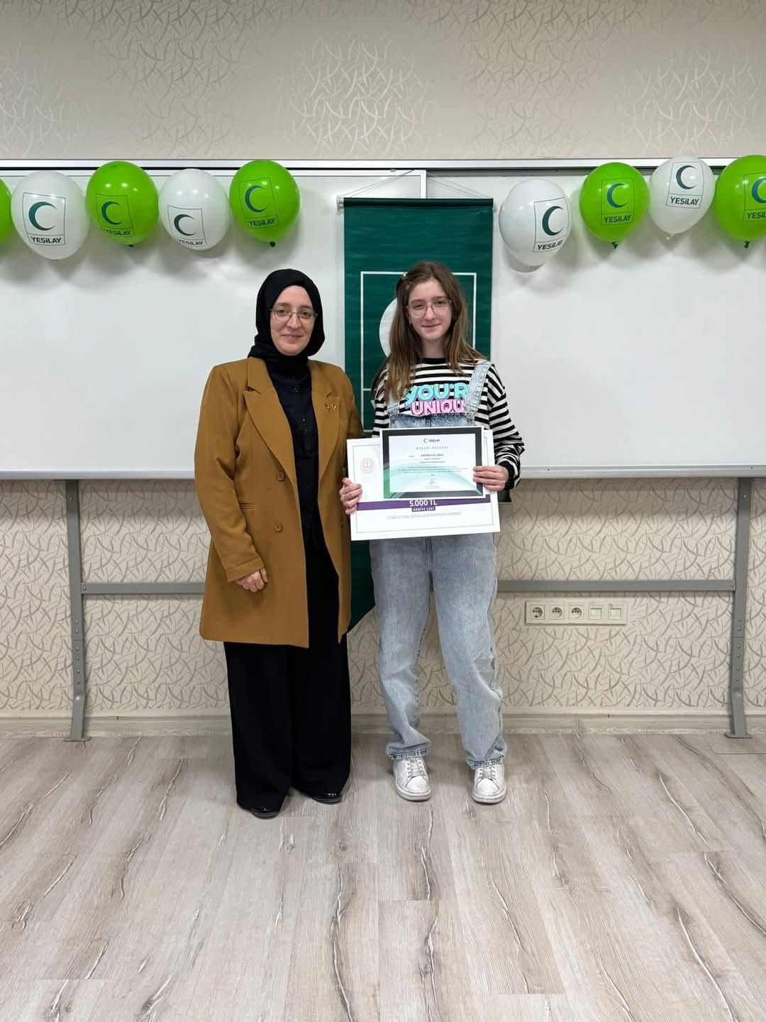 Sağlıklı nesillere dikkat &ccedil;ekmek i&ccedil;in yaptığı resimle il birincisi oldu
