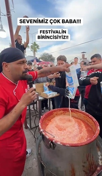 Adana’da fenomen dönerciden skandal karnaval itirafı: "Karnavalın her yeri Hindistan sokak lezzetleri" 
