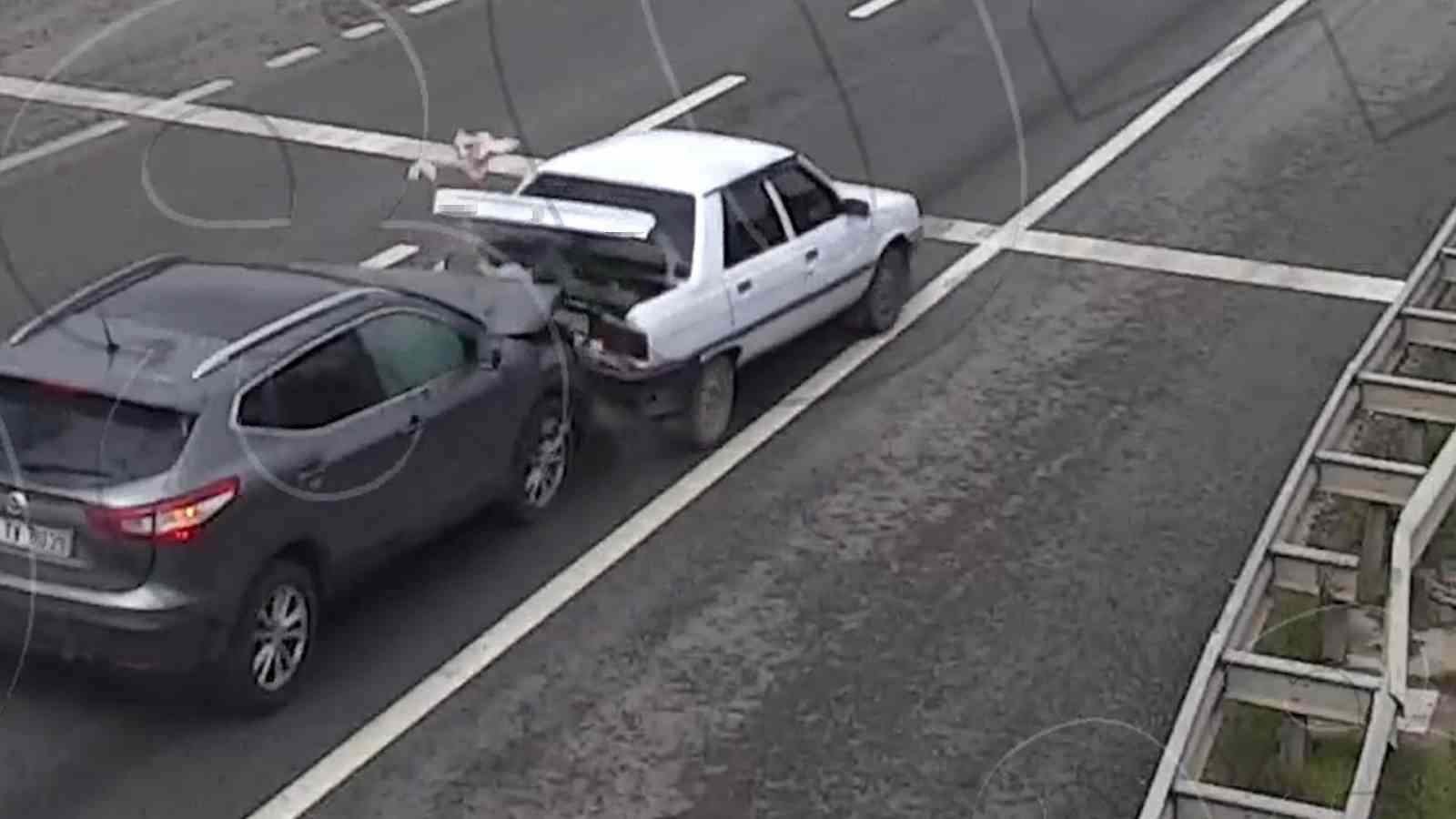 Trafik kazası görüntüleriyle sürücülere mesaj verildi: "Takip mesafesi hayat kurtarır"