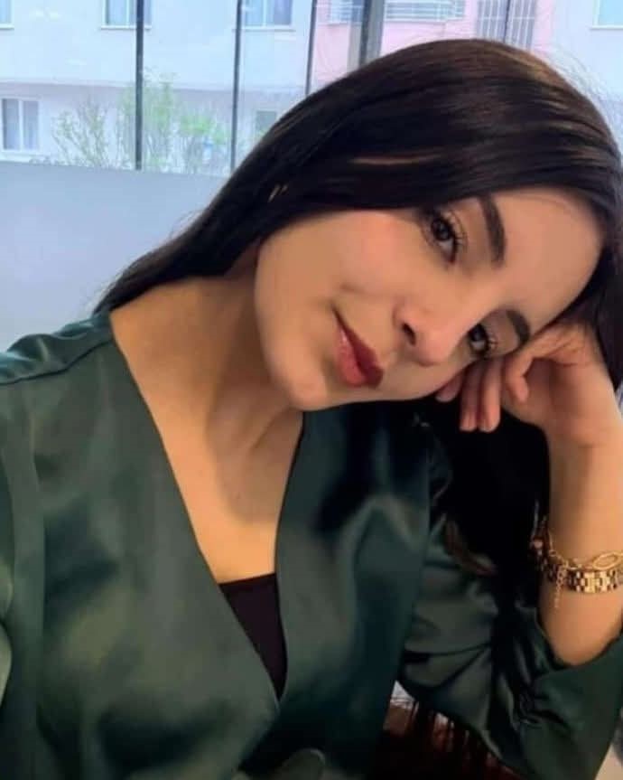 Kazada &ouml;len Hatice&rsquo;ye tabutunun &uuml;zerine konulan gelinlikle veda
