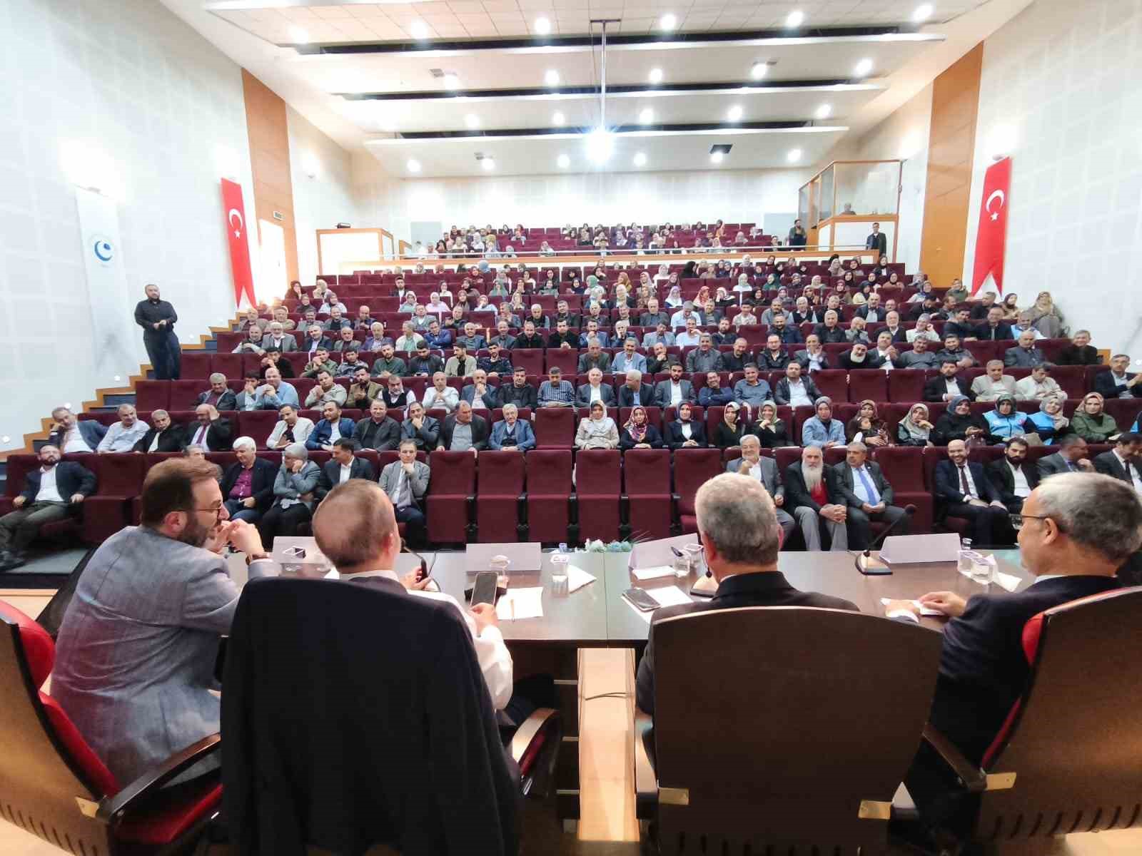 &rsquo;Safvan B. Muattal ve Sahabenin Hayatımızdaki Yeri&rsquo; paneli d&uuml;zenlendi
