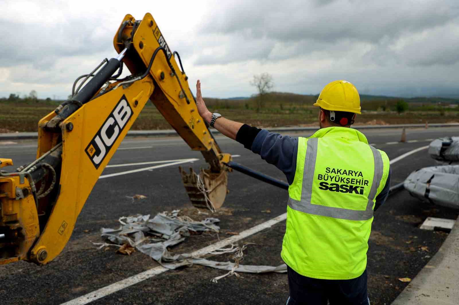 Kozluk Caddesi’nde üstyapının yanı sıra altyapı çalışmaları da devam ediyor