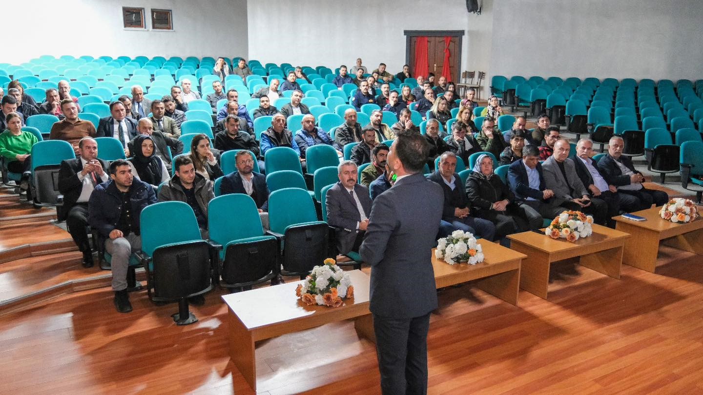 Belediye personeline eğitim