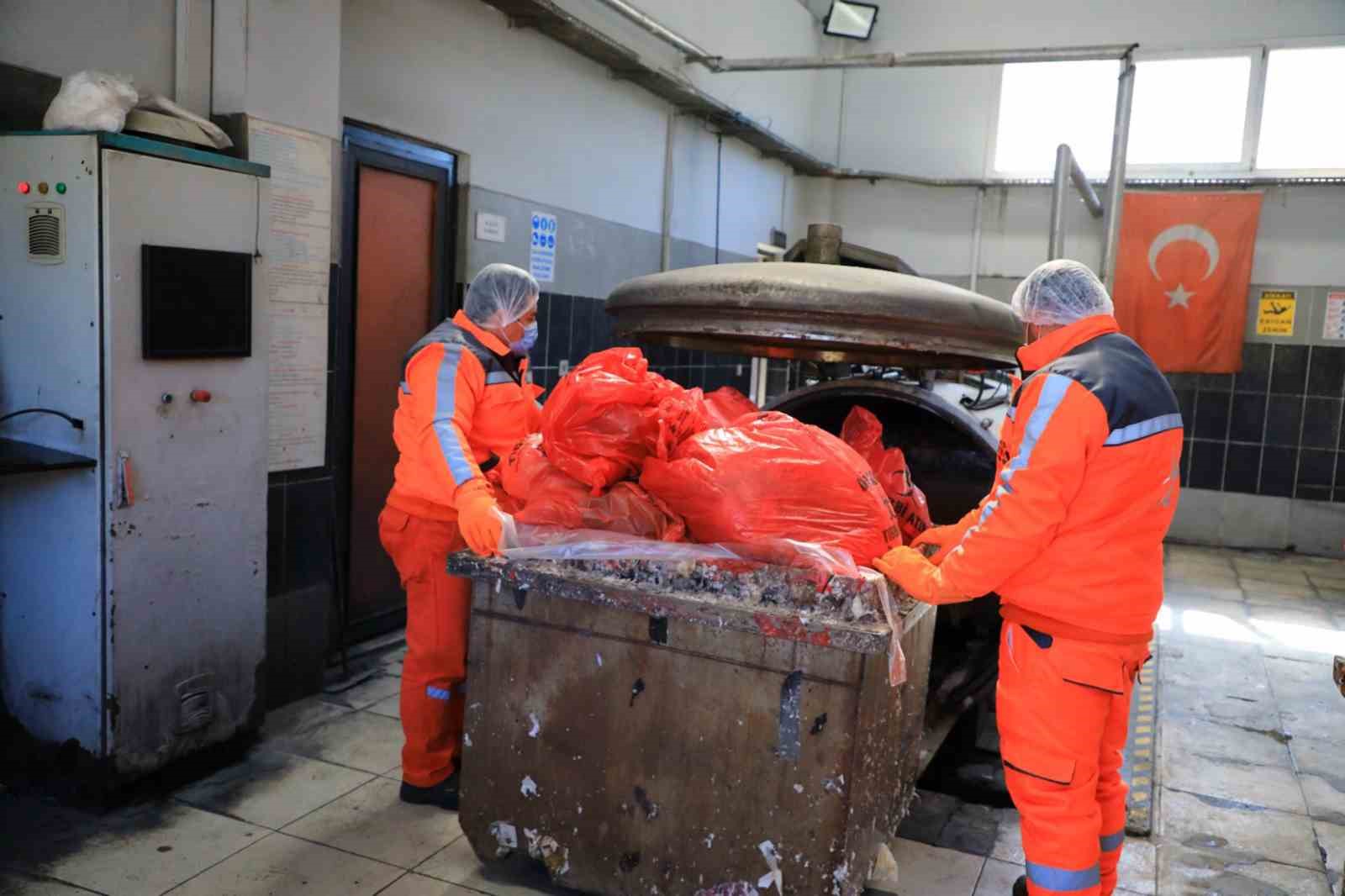 10 bin ton tıbbi atık bertaraf edildi
