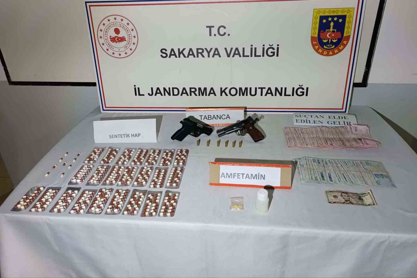 Sakarya’da jandarmadan 10 günde 63 uyuşturucu operasyonu: 68 şüpheli yakalandı