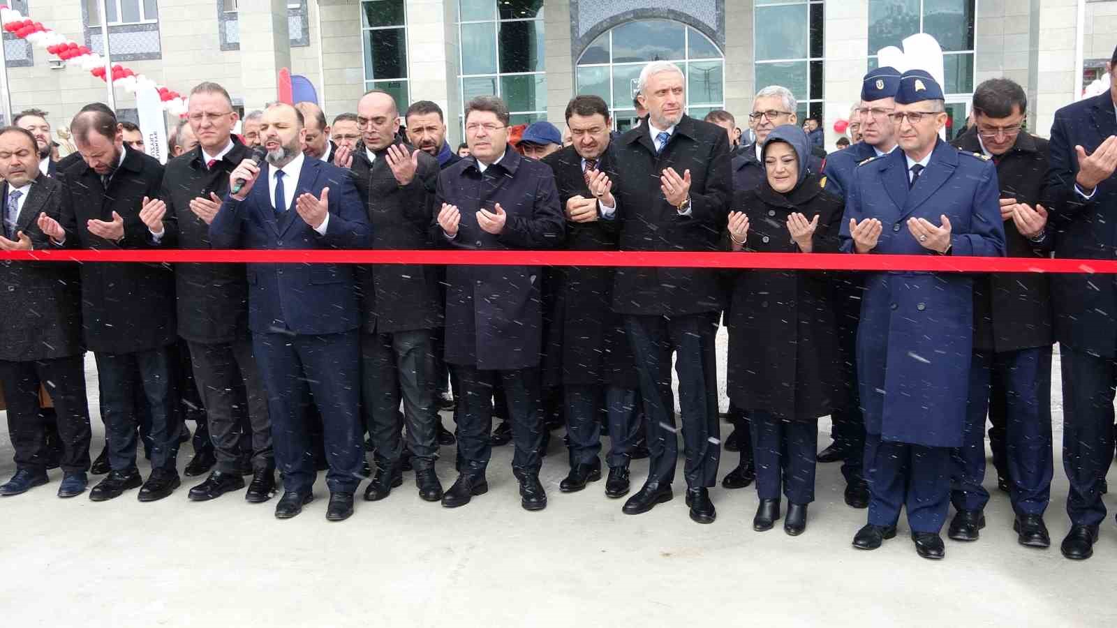 Bakan Tunç: "Yeni Adliye binası, hızlı ve etkin hizmetin teminatı olacak"