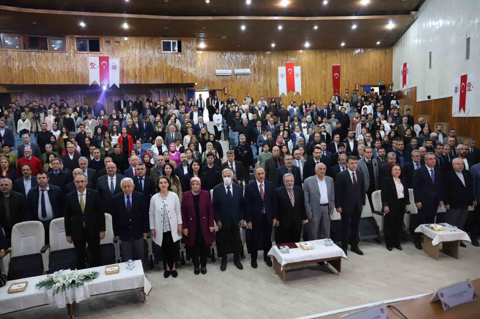 Fırat &Uuml;niversitesi, 50. yılında rekt&ouml;rleri buluşturdu
