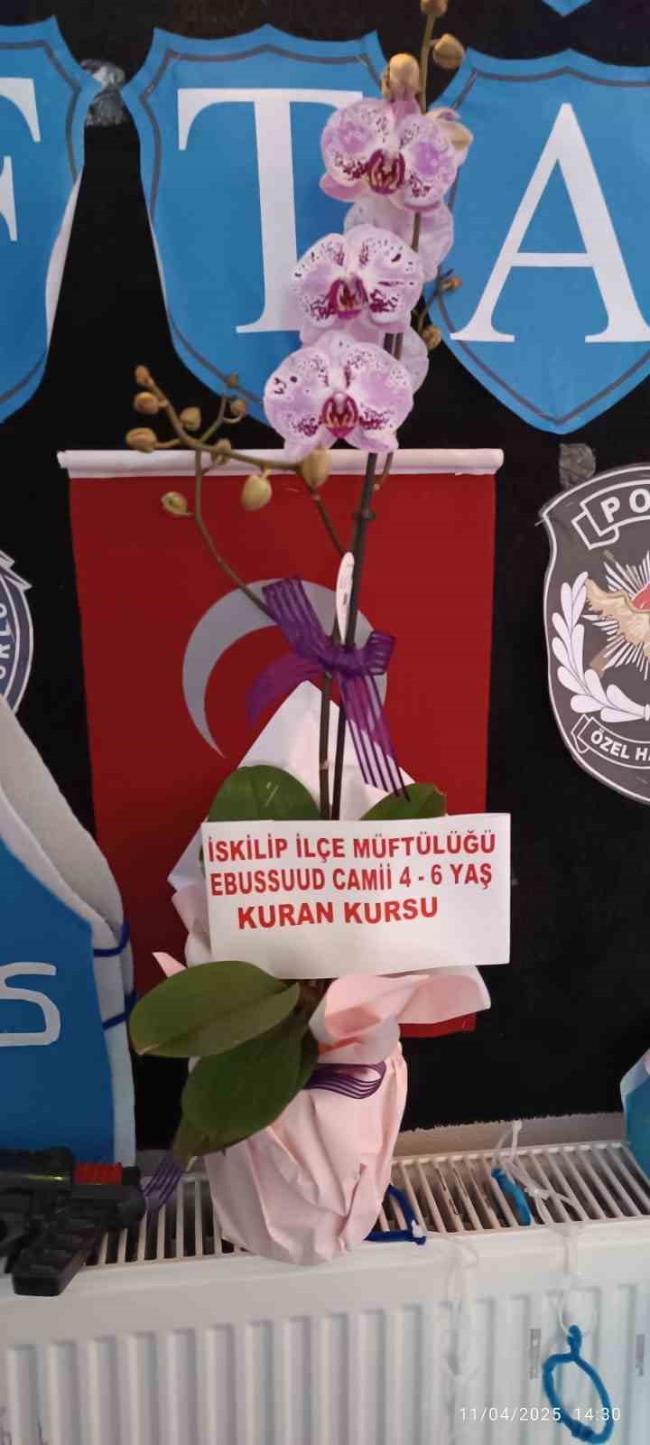 Çorum’da miniklerden polis haftası ziyareti