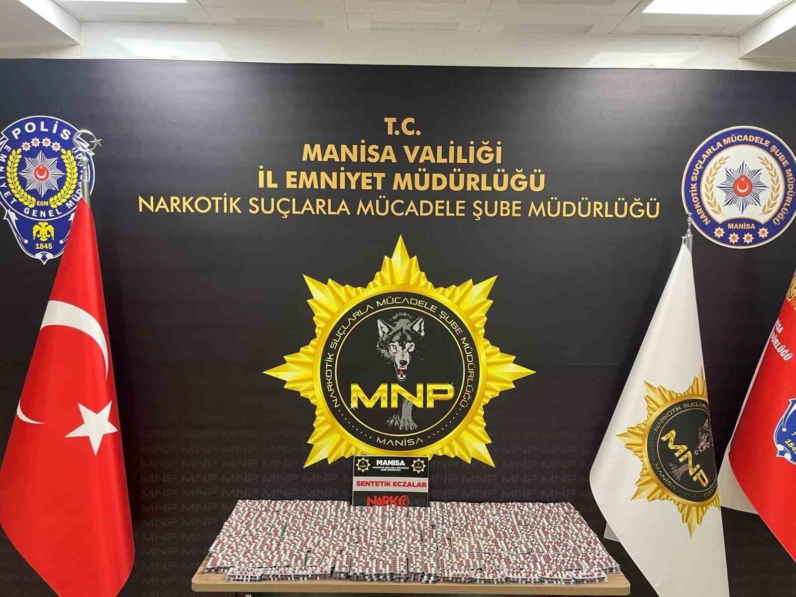 Manisa’da uyuşturucu satıcılarına darbe: Binlerce uyuşturucu hap ele geçirildi