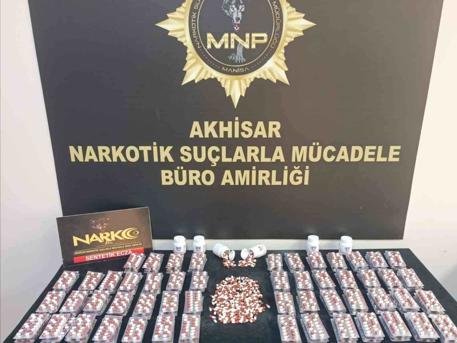 Manisa’da uyuşturucu satıcılarına darbe: Binlerce uyuşturucu hap ele geçirildi