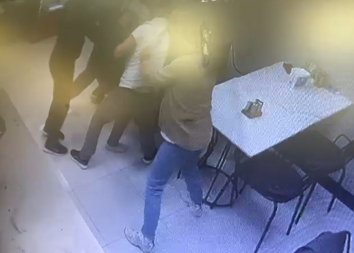 Saldırıya uğradı, sığındığı işletmede kalbinden bıçaklanarak hayatını kaybetti