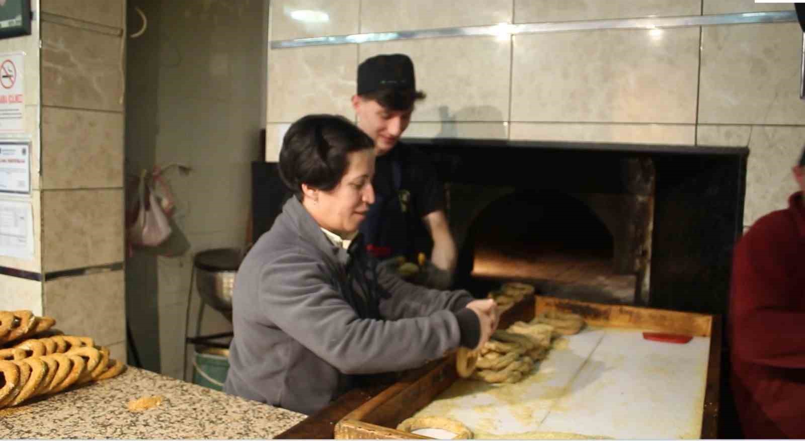 Simitten ekmeğe fırında her şeyi yapıyor
