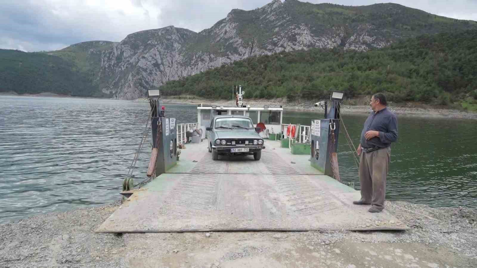 Altınkaya mağdurları: 15 mahalleye 36 yıldır feribotla ulaşım
