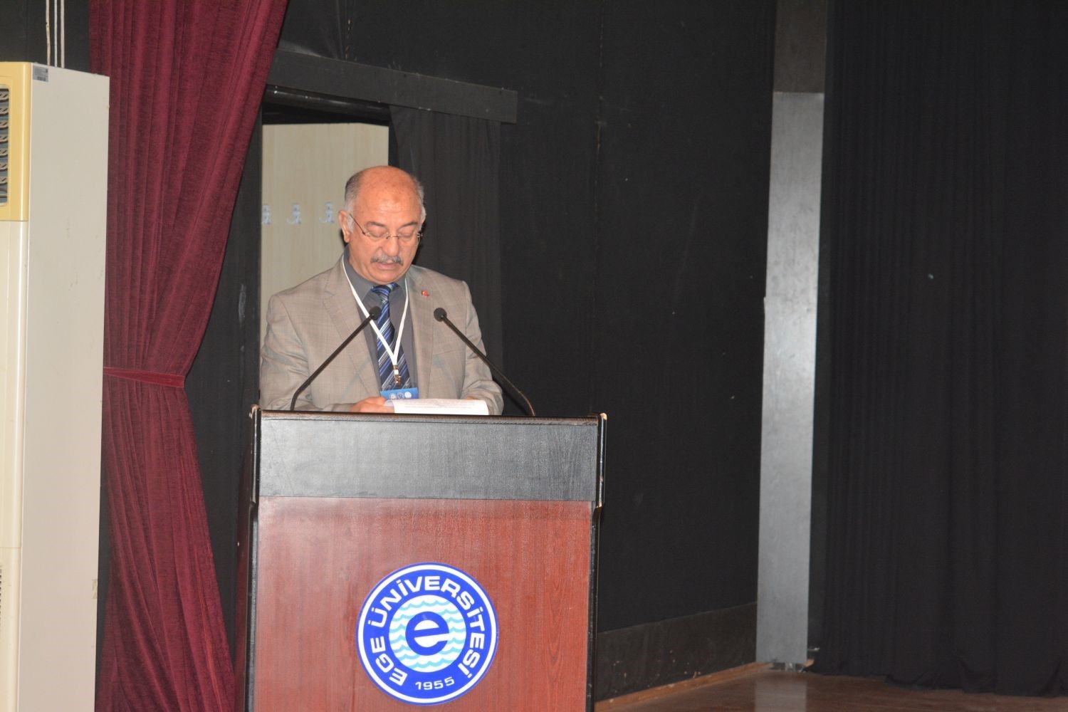 İzmir’de İlmî ve Kültürel Hayat sempozyumu başladı