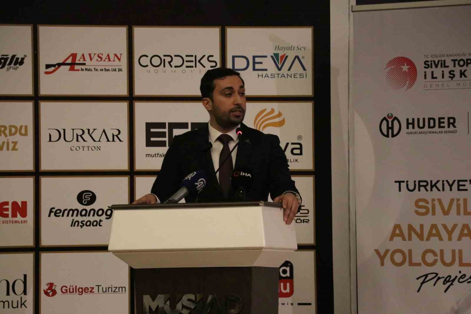 &rsquo;T&uuml;rkiye&rsquo;nin Sivil Anayasa Yolculuğu Projesi: Yeni Anayasa&rsquo; buluşmaları Gaziantep&rsquo;te d&uuml;zenlendi
