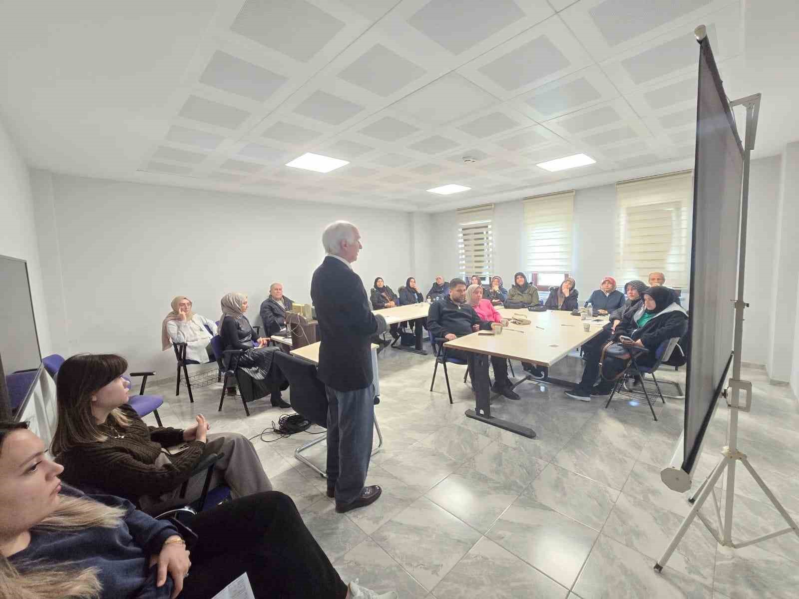 Gediz&rsquo;de sağlıklı hayat akademisi başladı

