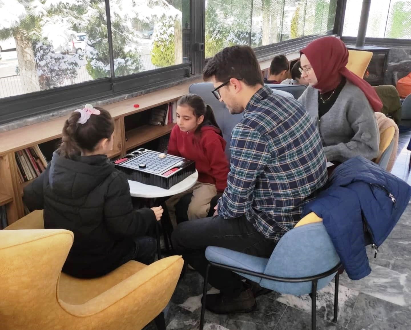 Altıntaş’ta akıl ve zeka oyunları turnuvası