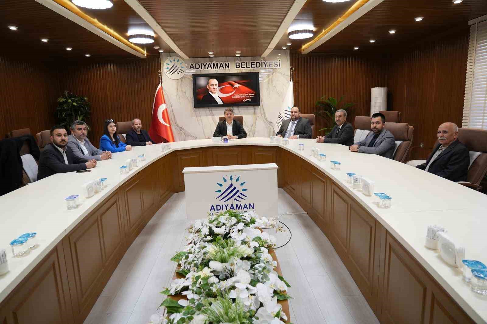 Başkan Tutdere’ye yoğun ziyaret trafiği