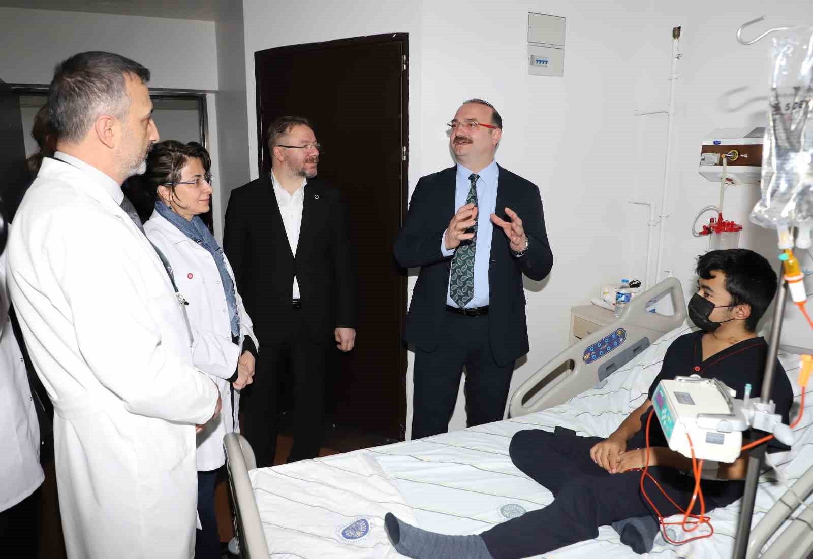 Atat&uuml;rk &Uuml;niversitesi Organ Nakli Merkezinden b&uuml;y&uuml;k başarı: 1000. nakil ger&ccedil;ekleştirildi
