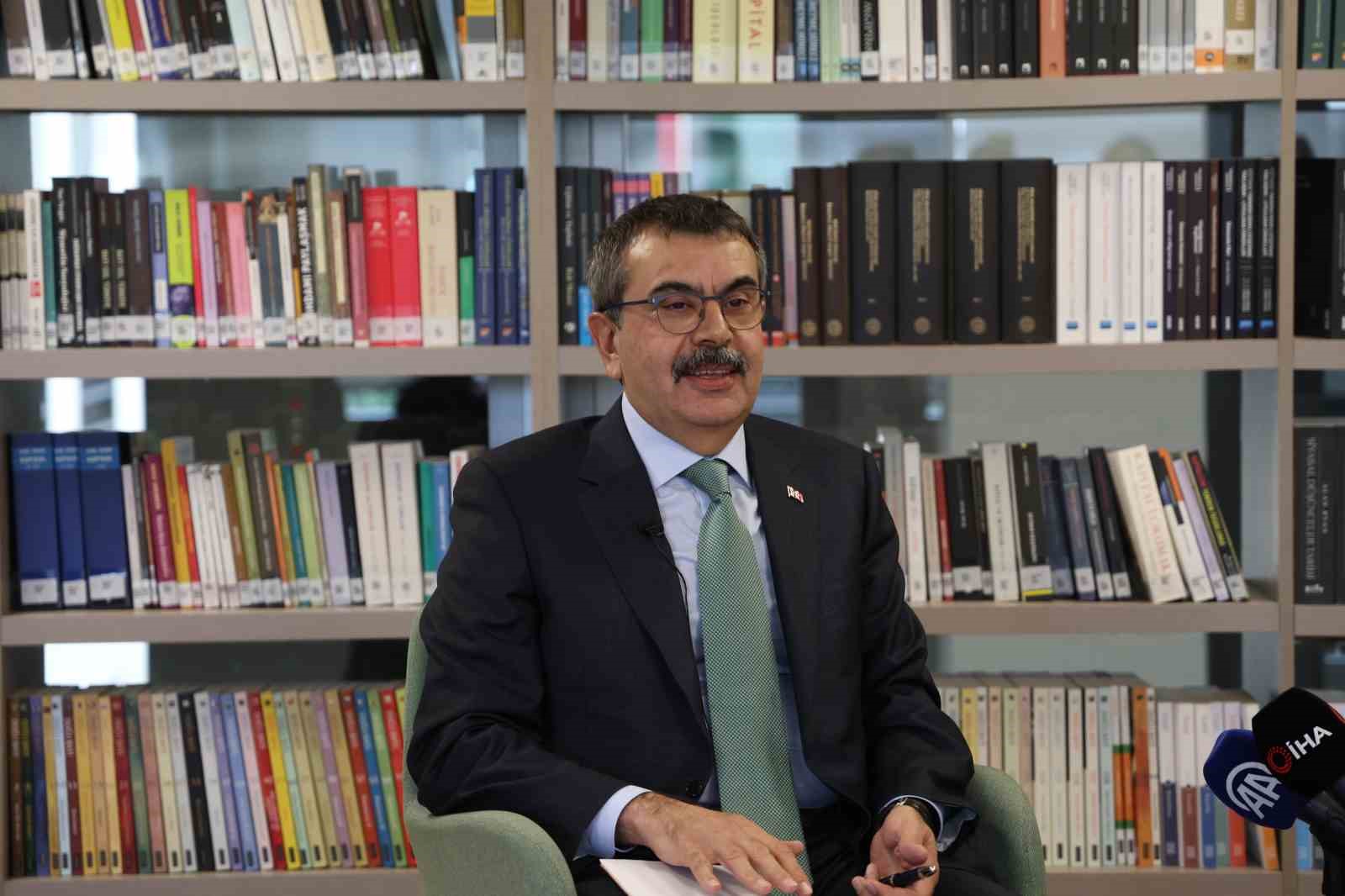 Milli Eğitim Bakanı Yusuf Tekin: "Müfredatımızı sık değiştirmeliyiz, yoksa çağı ıskalarız"