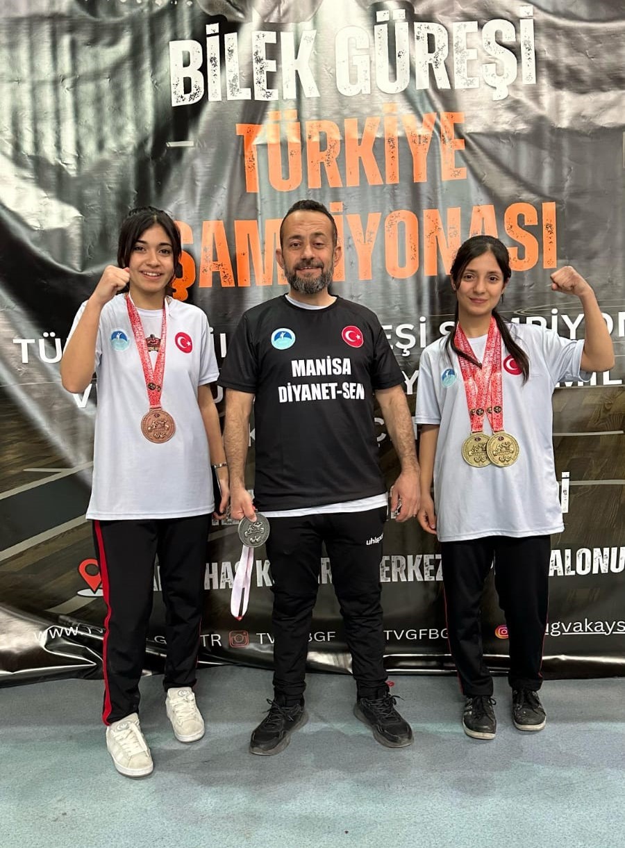 Manisa Diyanet Spor’dan bilek güreşinde 5 madalya