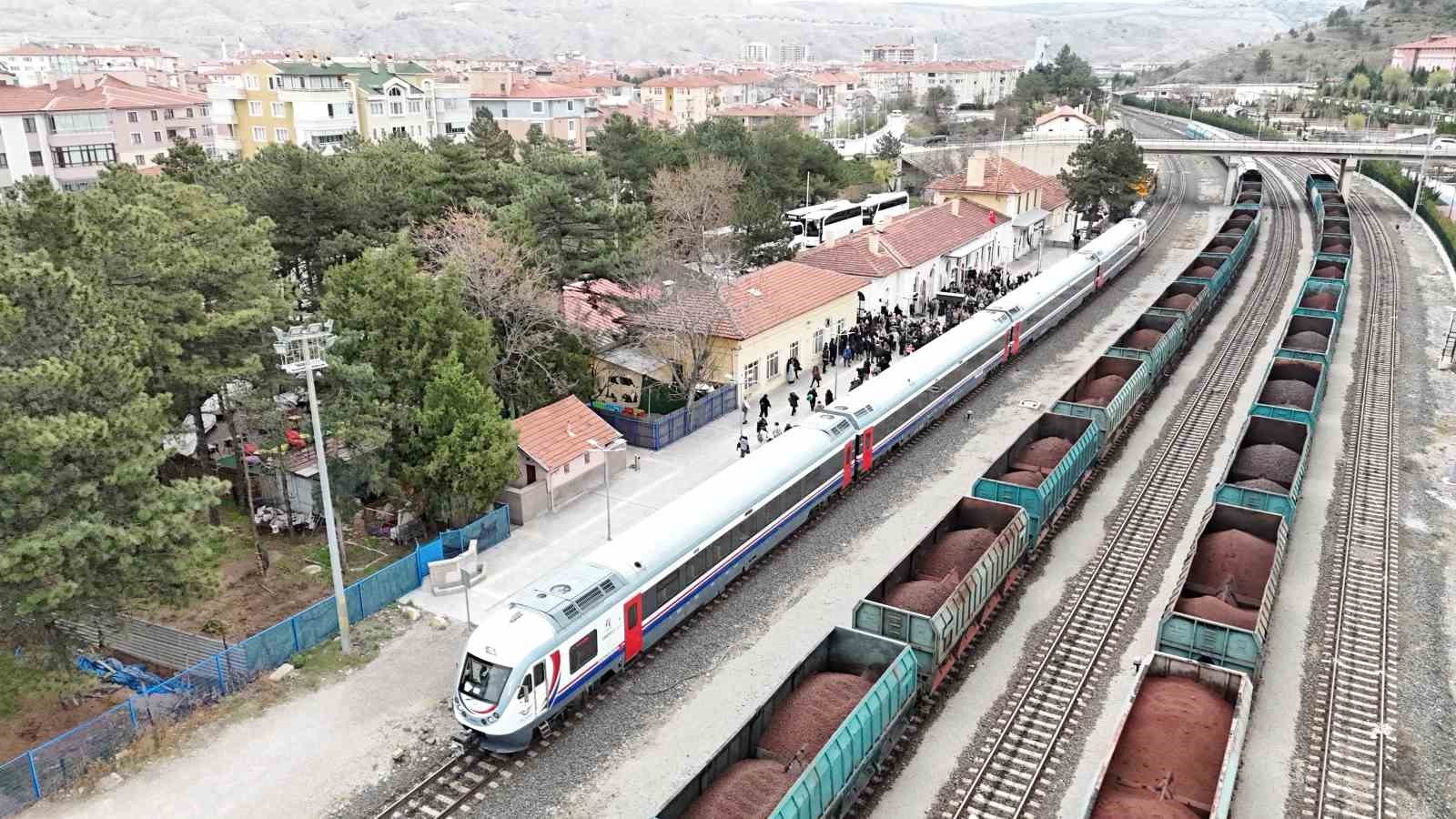 Turistik Tuz Ekspresi yolcuları Çankırı’da doyasıya eğlendi