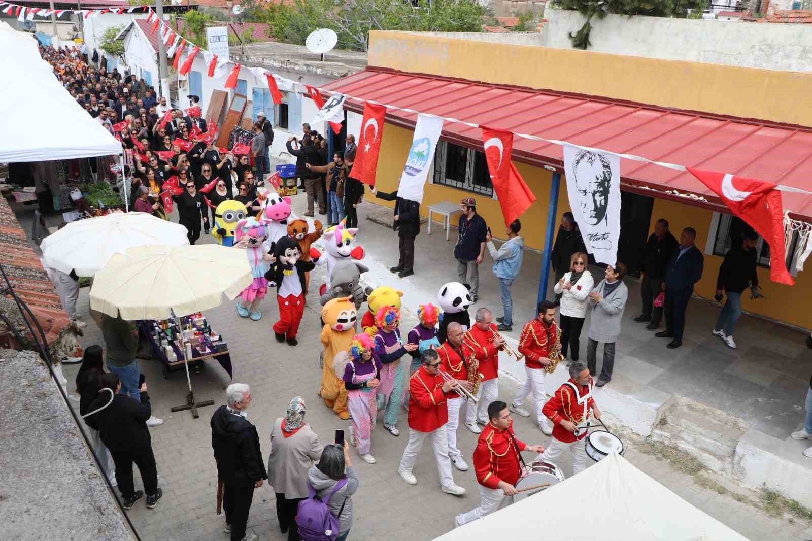 Söke’de festival coşkulu başladı