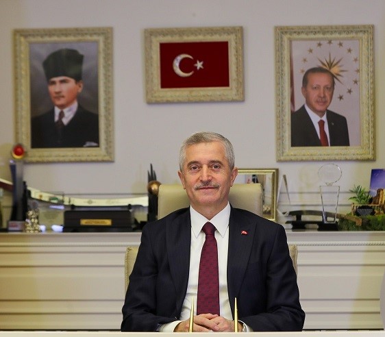 Tahmazoğlu’ndan evli çiftlere nakdi destek ve kültür gezileri