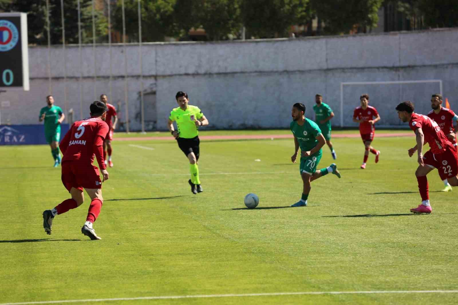 TFF 2. Lig: Isparta 32 Spor: 3 - Fethiyespor: 0
