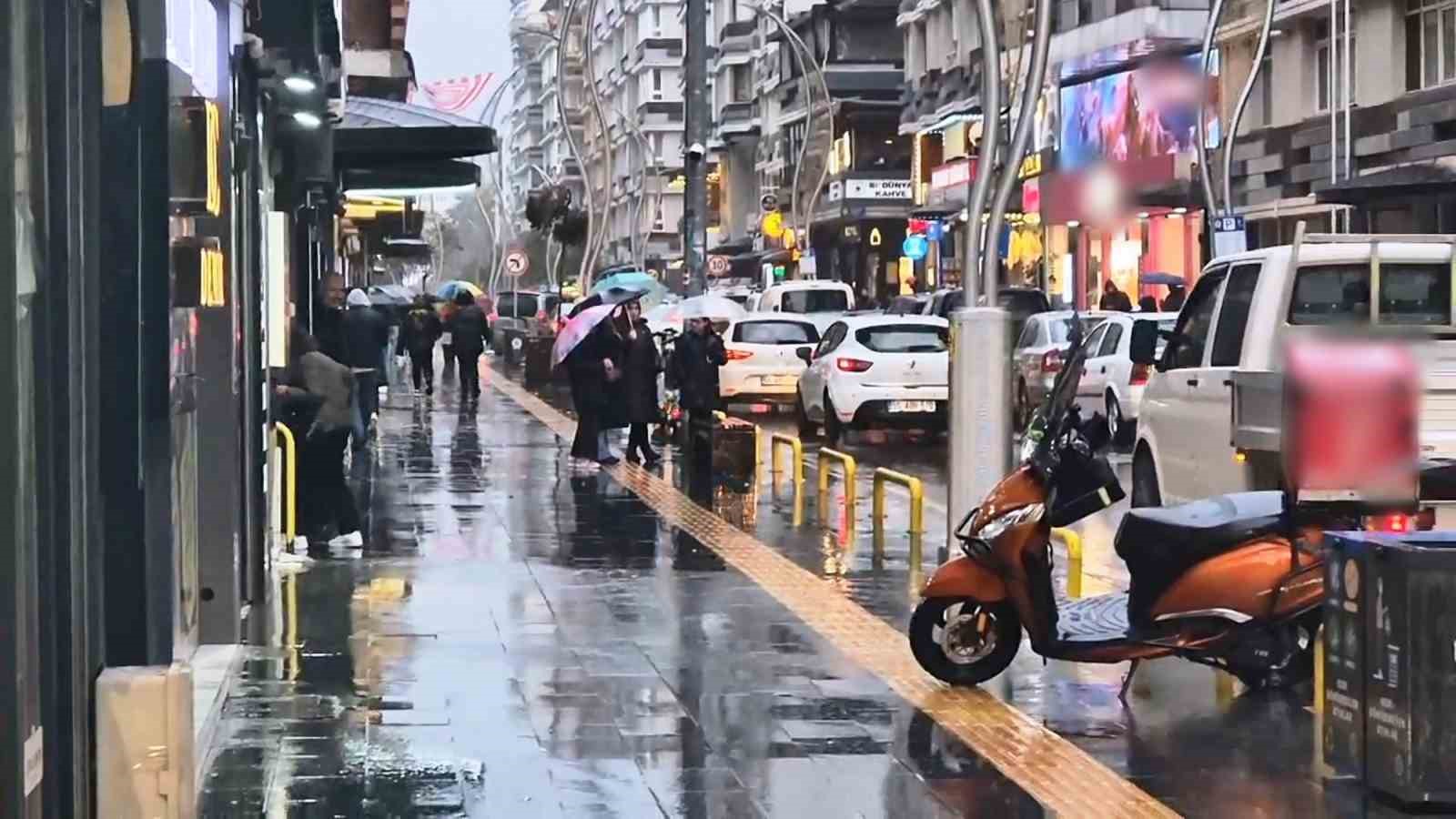 4,6 büyüklüğündeki deprem Samsun’da da panik oluşturdu