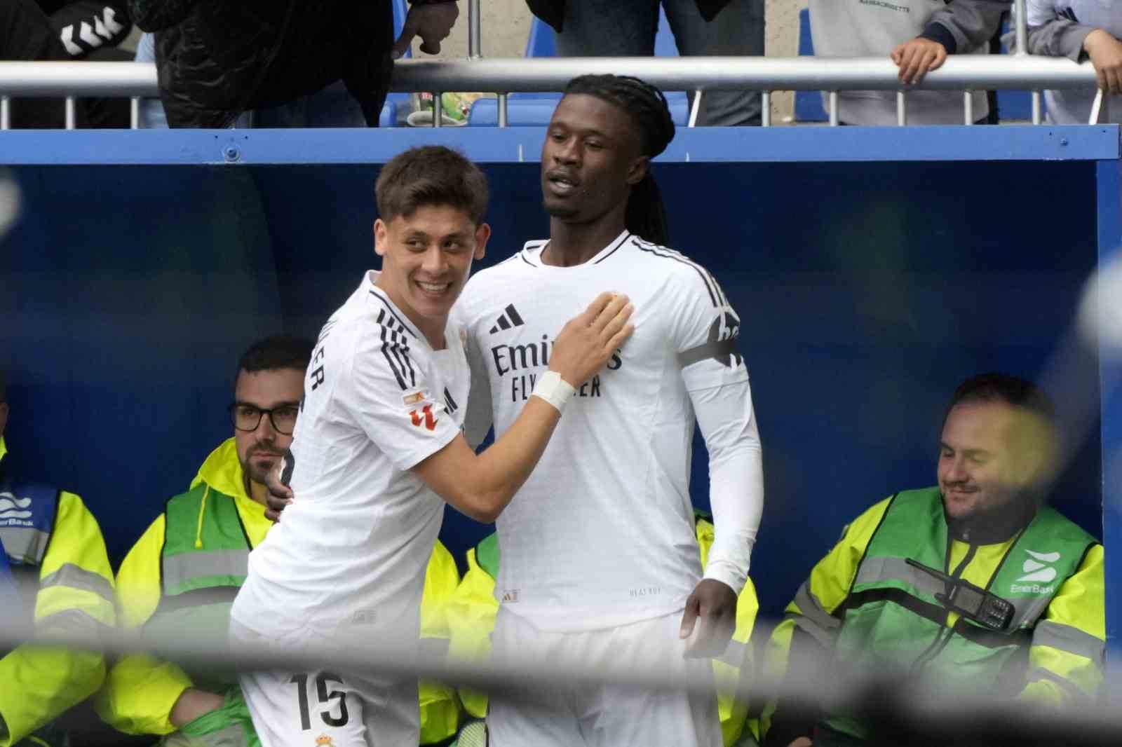 Real Madrid deplasmanda Deportivo Alaves’i 1-0 mağlup etti