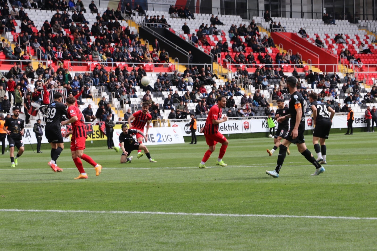 24Erzincanspor Kastamonuspor ile 2-2 berabere kaldı