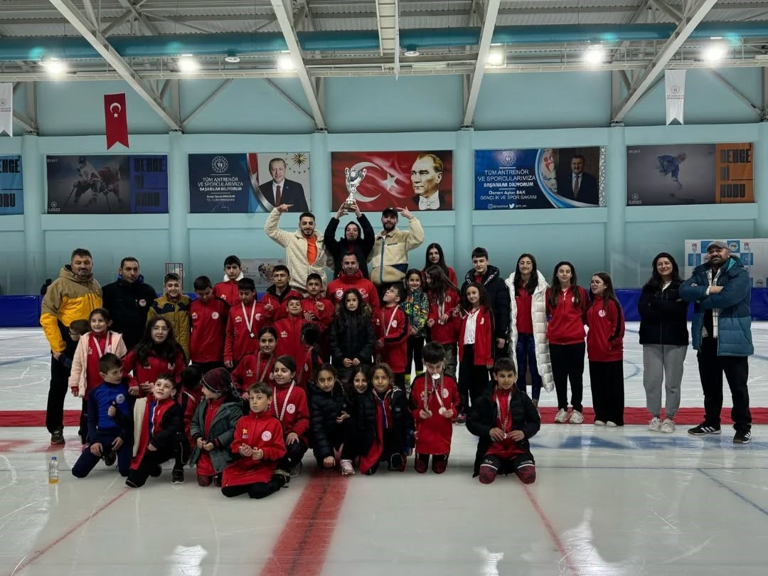 Kars’ta sürat pateni heyecanı sona erdi