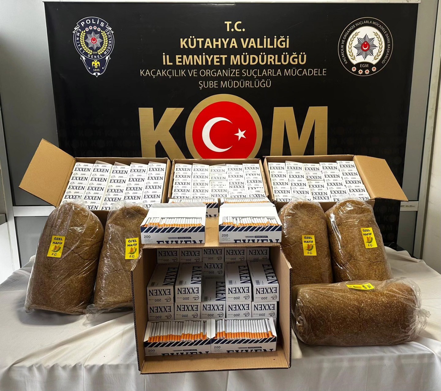 Kütahya’da Kaçak tütün operasyonu, 40 bin adet doldurulmuş makaron ele geçirildi