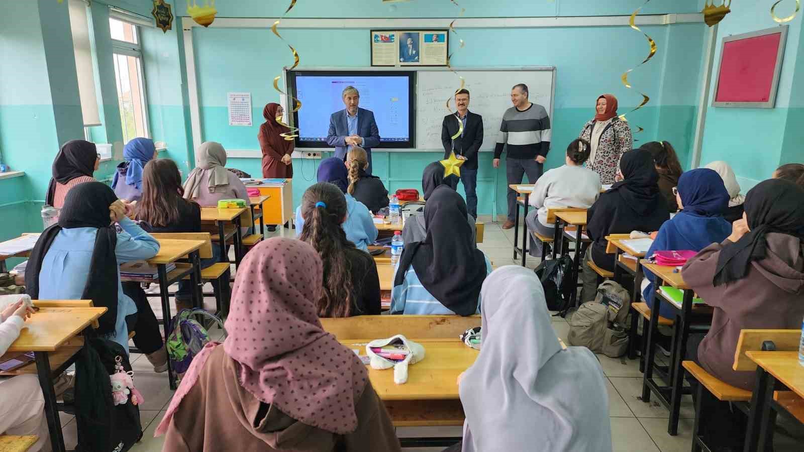 LGS ve YKS &ouml;ncesi moral ziyareti
