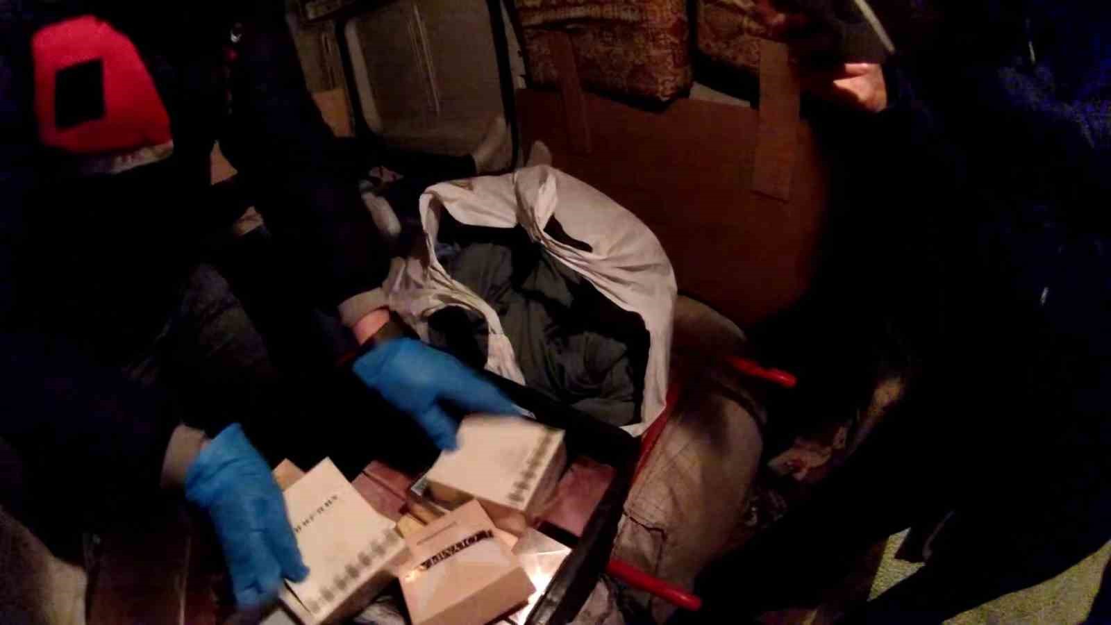 1,5 milyon liralık kaçak parfüm ele geçirildi