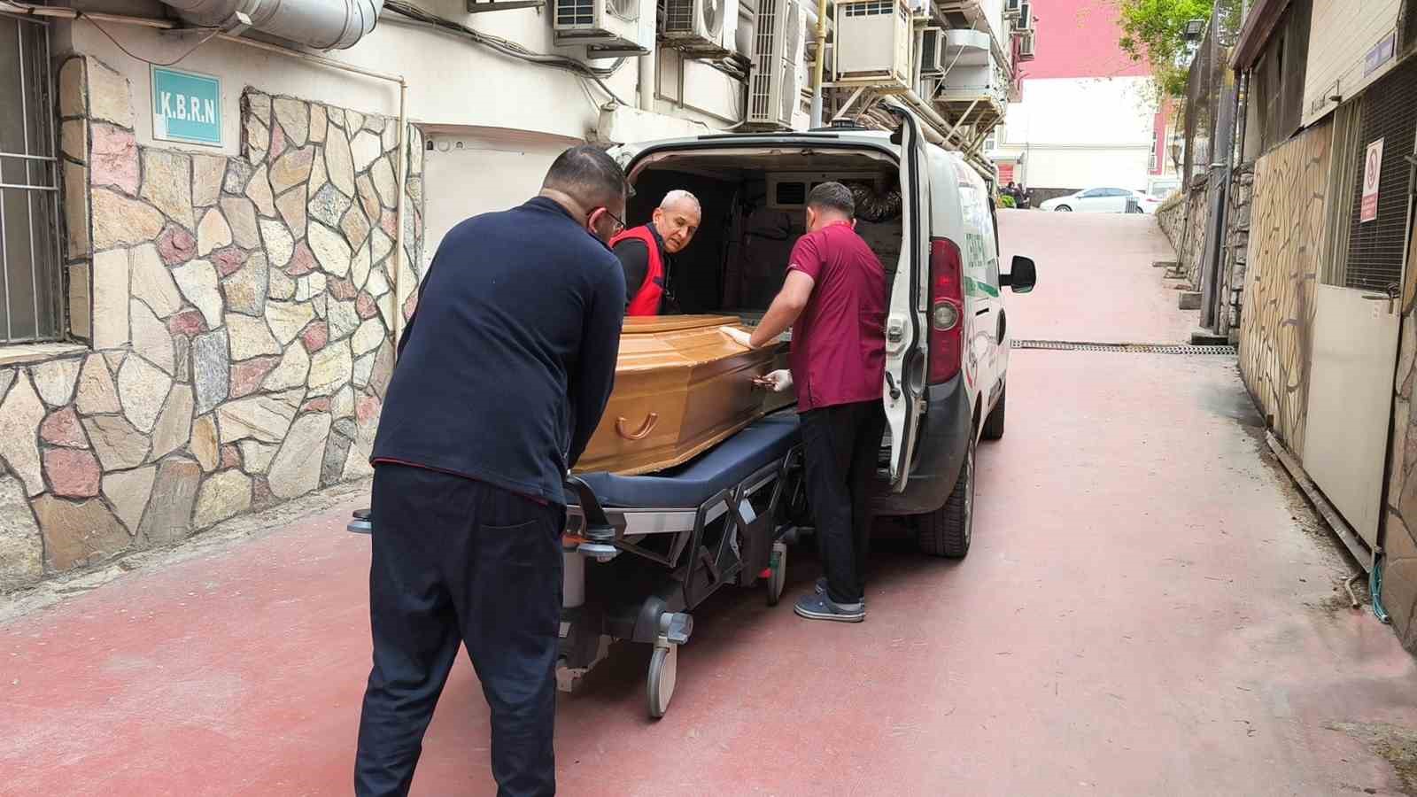 Eski eşini boğazını keserek öldüren zanlısı tutuklandı